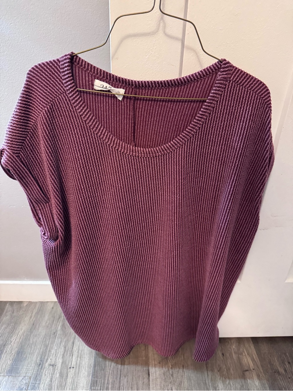 Relaxed Ribbed Sleeveless Knit Top - Purple